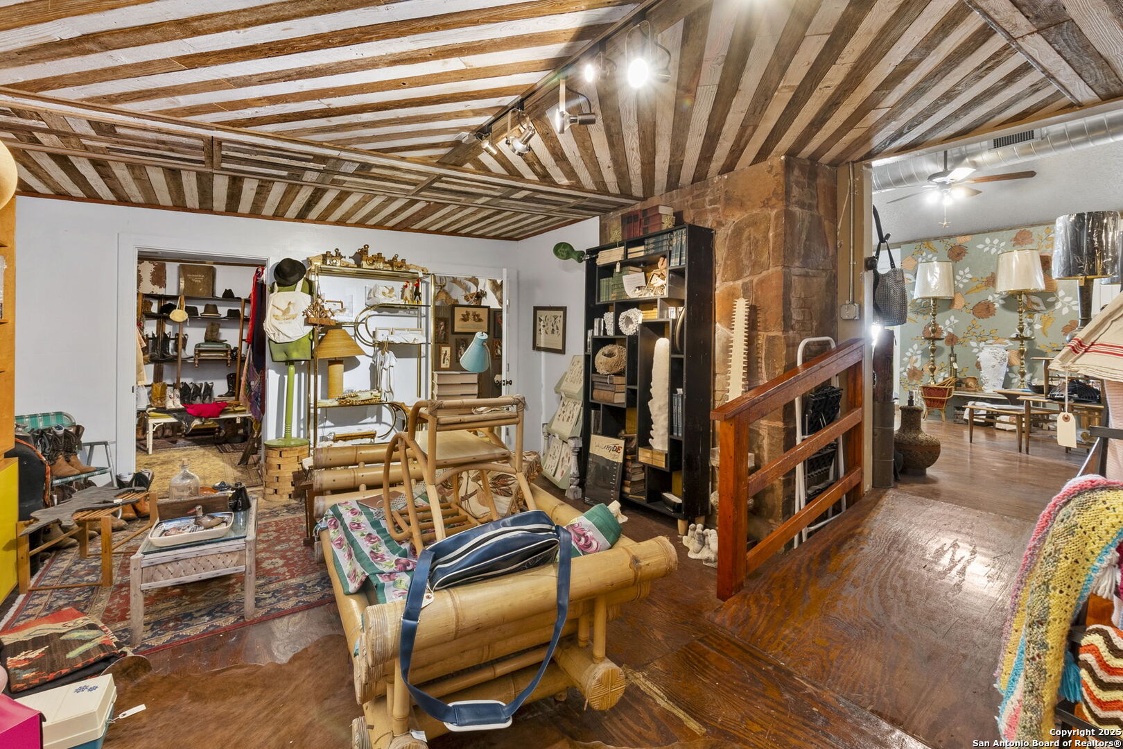 1725 S Us Highway 281 Blanco TX 78606