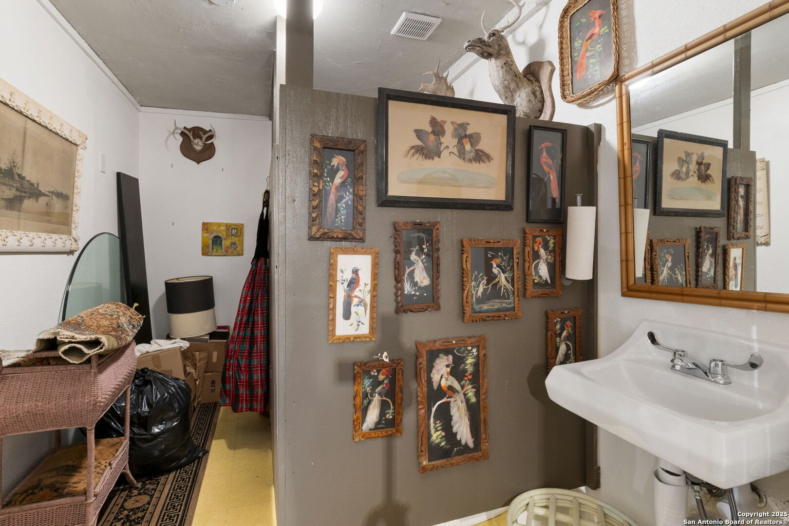 1725 S Us Highway 281 Blanco TX 78606