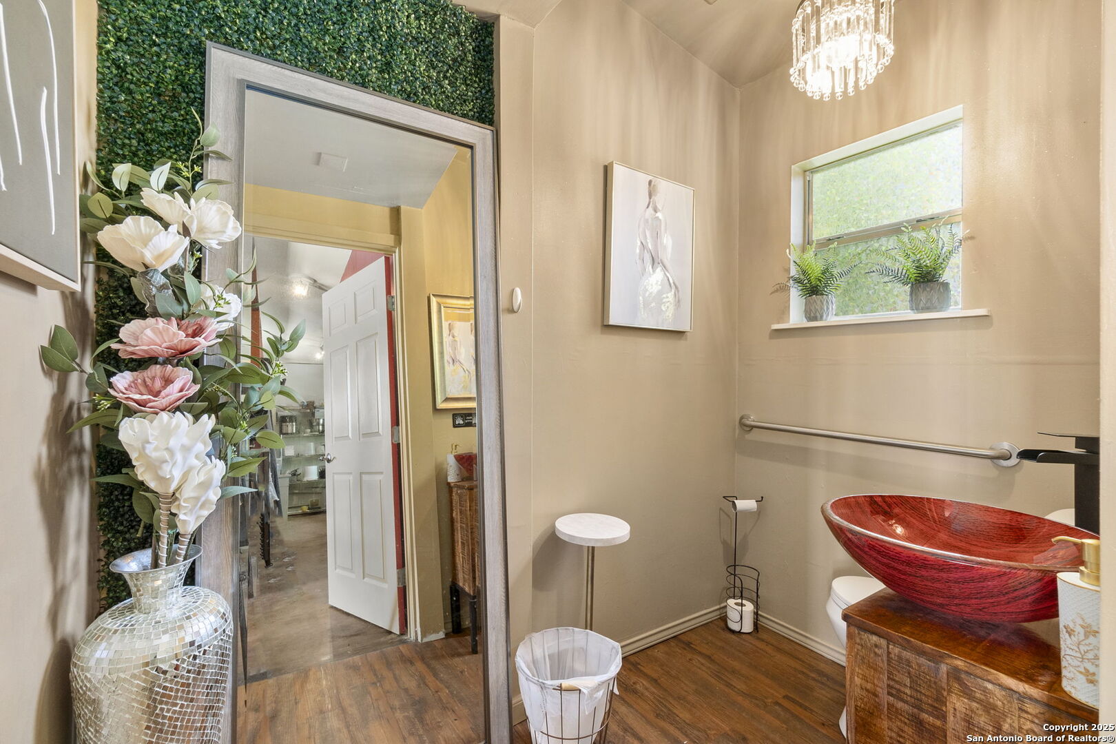 1725 S Us Highway 281 Blanco TX 78606