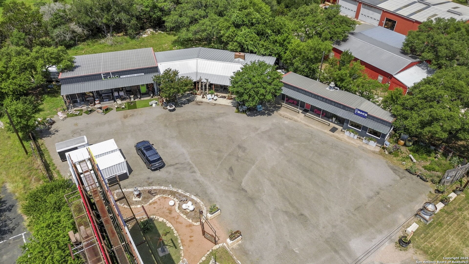 1725 S Us Highway 281 Blanco TX 78606