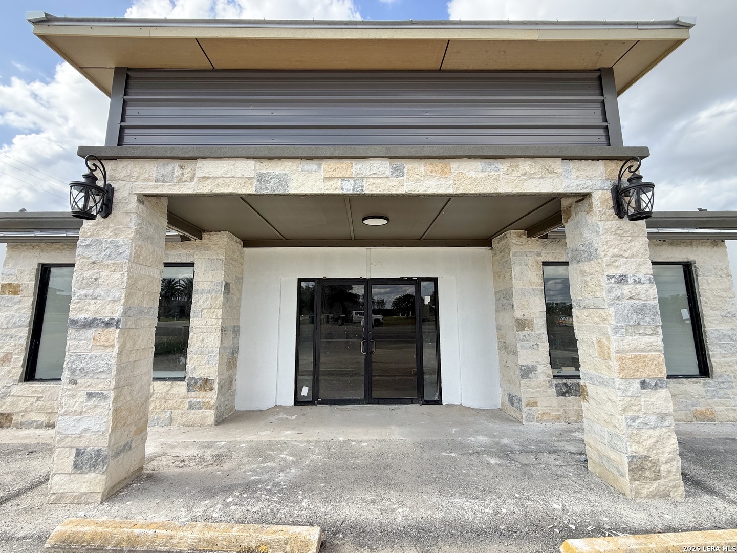1701 E State Highway 97 Jourdanton TX 78026