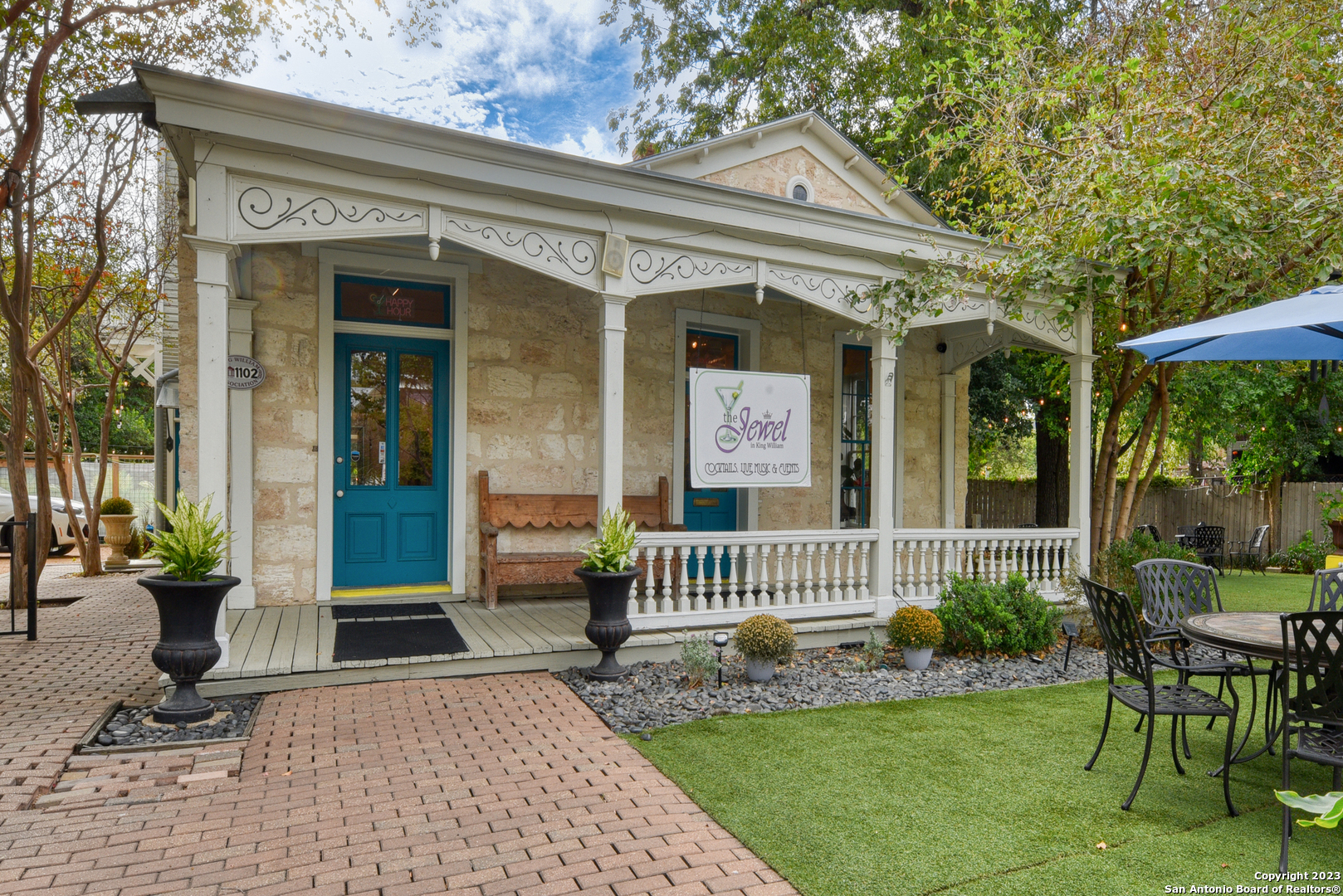 1102 S Alamo Street San Antonio TX 78210