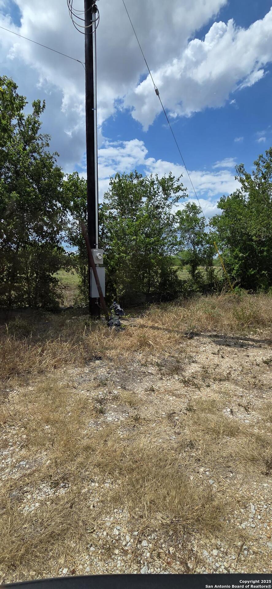 8279 Green Valley Marion TX 78124