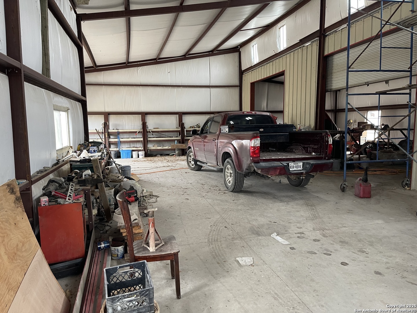 483 Sassman Road Marion TX 78124