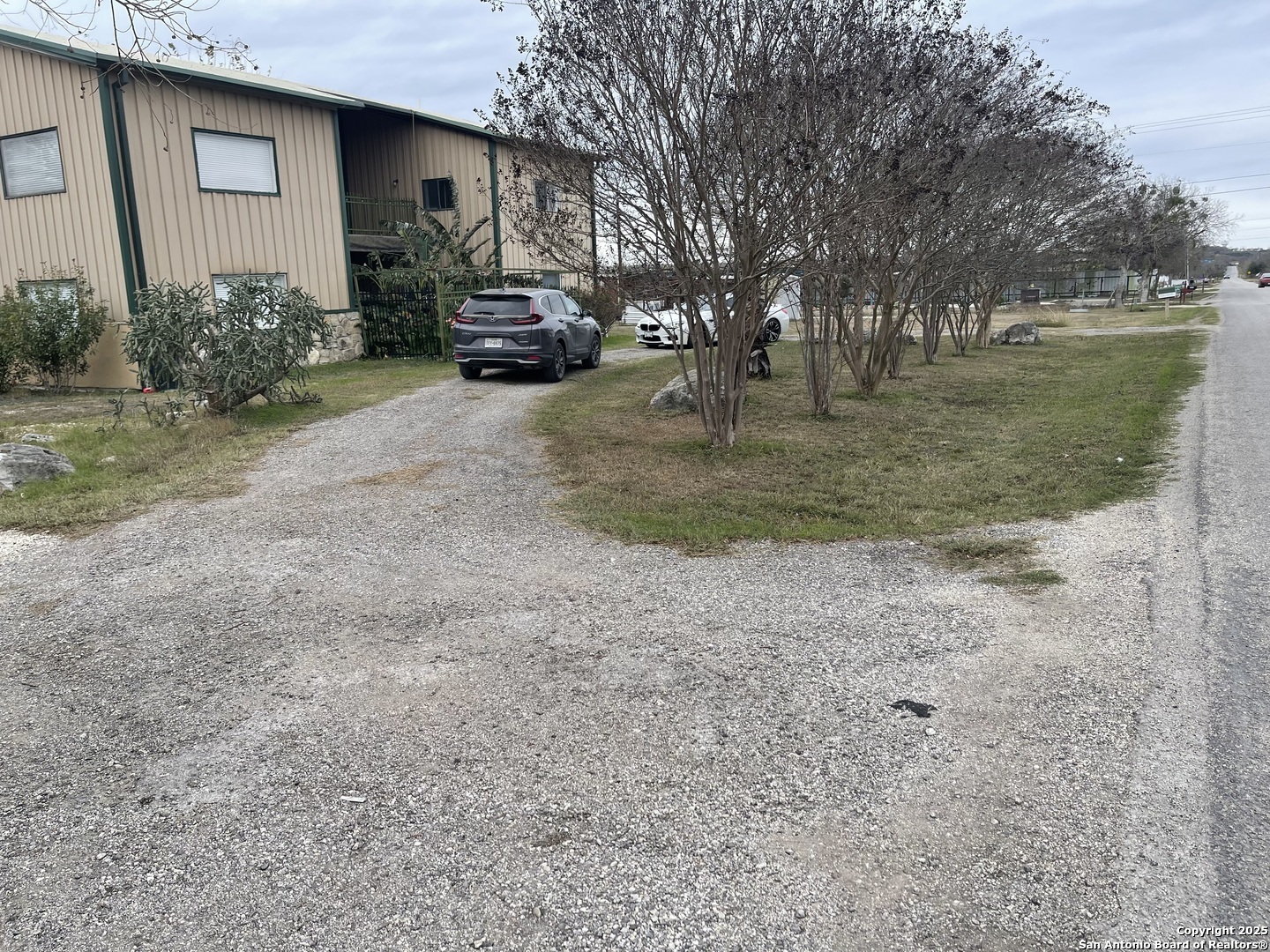 483 Sassman Road Marion TX 78124