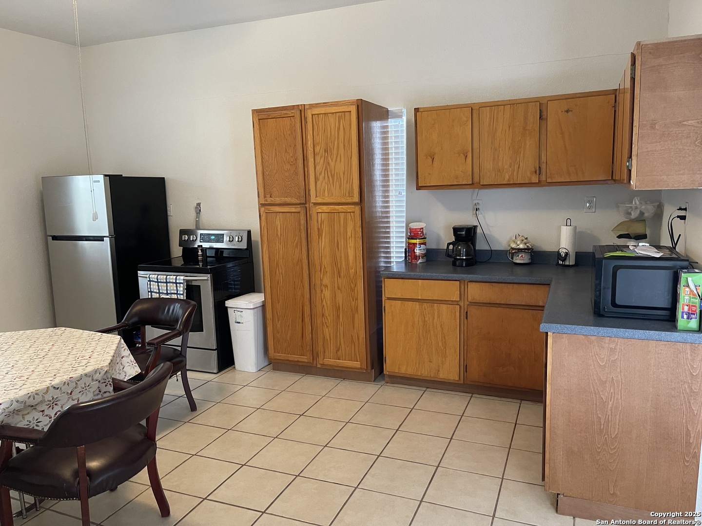 483 Sassman Road Marion TX 78124