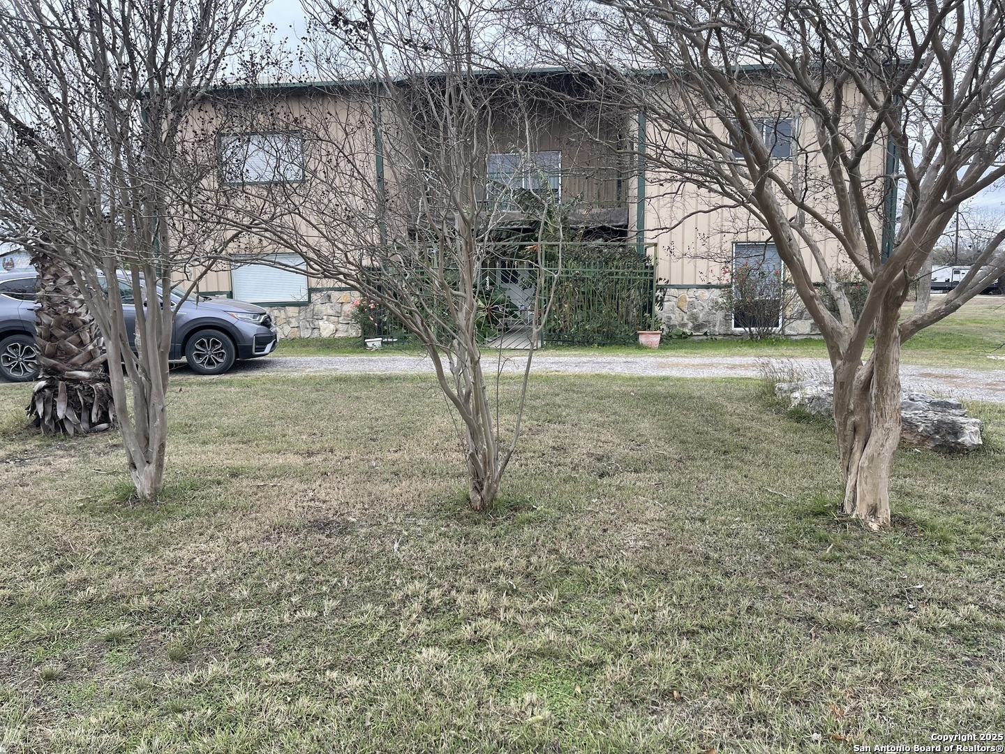 483 Sassman Road Marion TX 78124