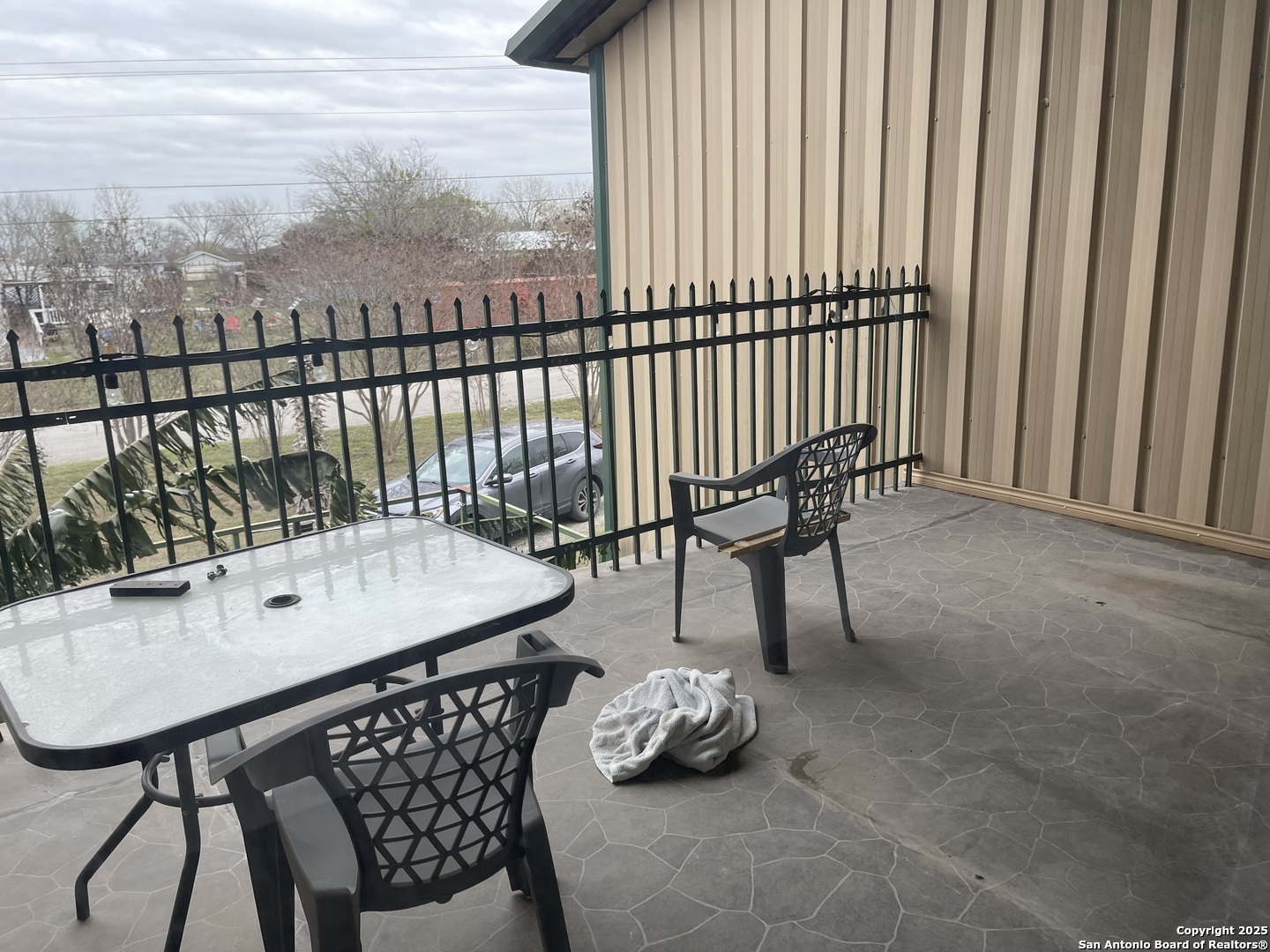 483 Sassman Road Marion TX 78124