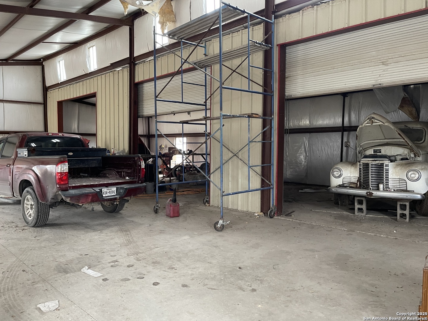 483 Sassman Road Marion TX 78124