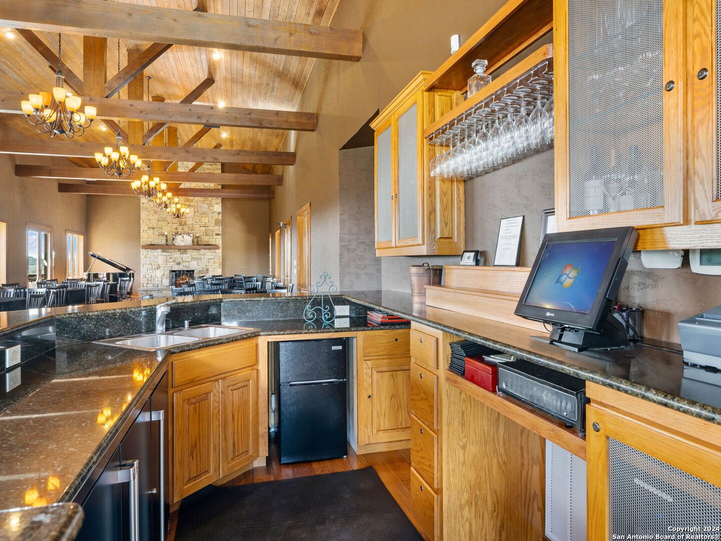 169 Pr 1710 Mico TX 78056