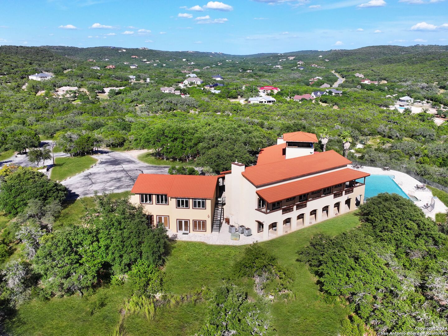 169 Pr 1710 Mico TX 78056