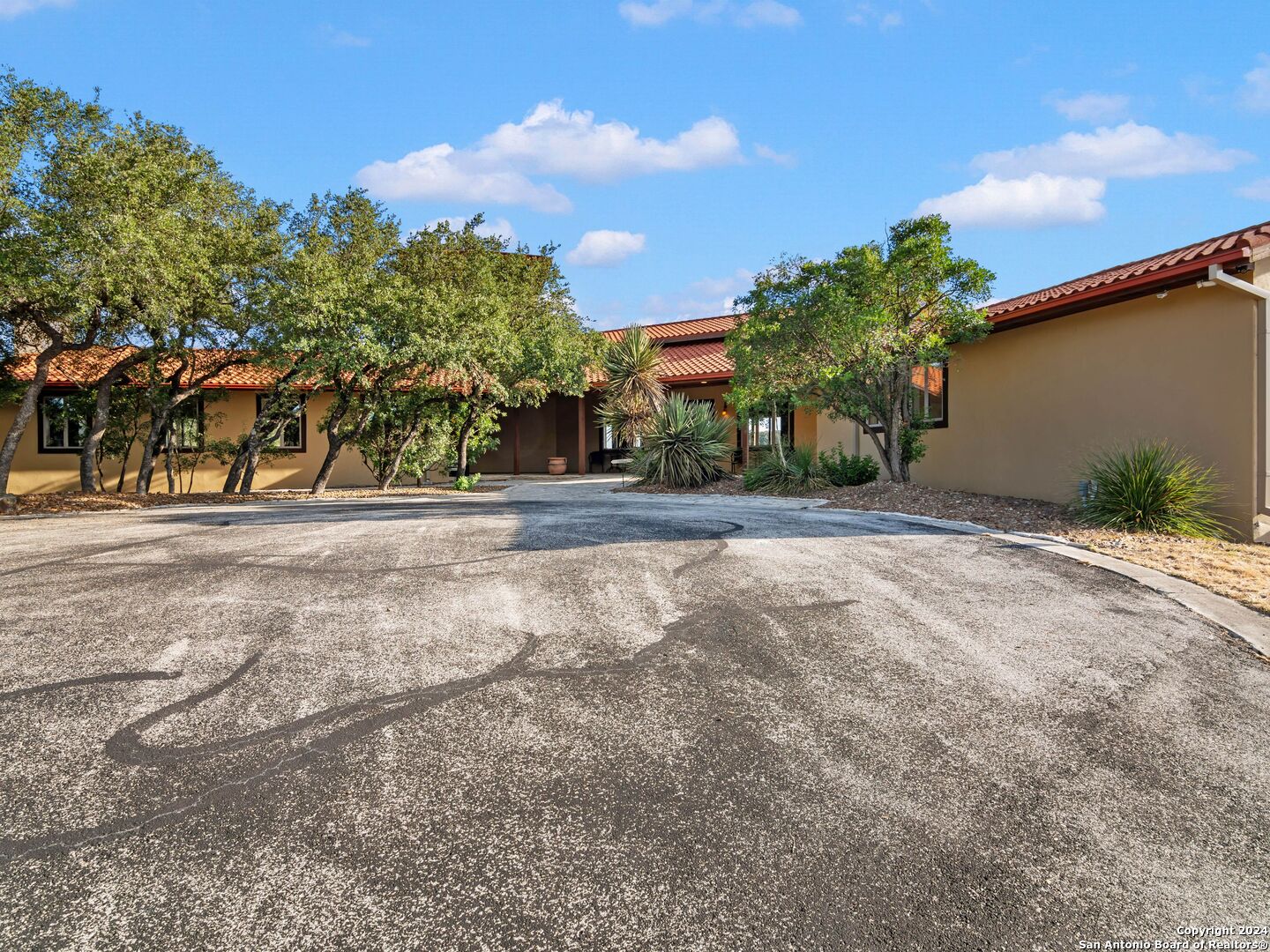 169 Pr 1710 Mico TX 78056