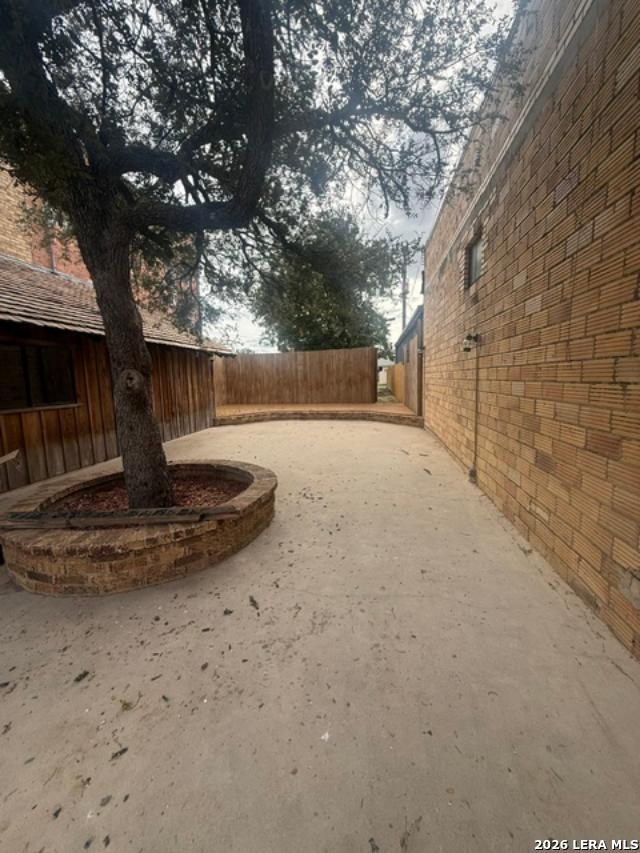 1307 3rd Street Floresville TX 78114