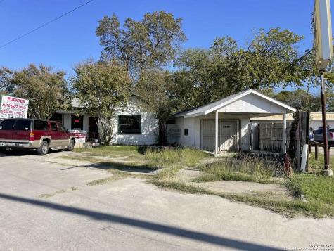 152 New Laredo Highway San Antonio TX 78211