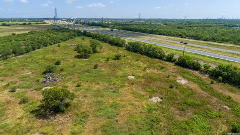 16385 Donop Elmendorf TX 78112