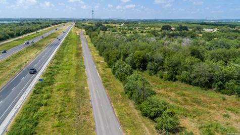 16385 Donop Elmendorf TX 78112
