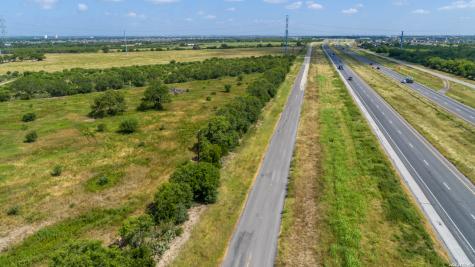 16385 Donop Elmendorf TX 78112