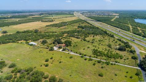 16385 Donop Elmendorf TX 78112