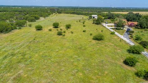 16385 Donop Elmendorf TX 78112