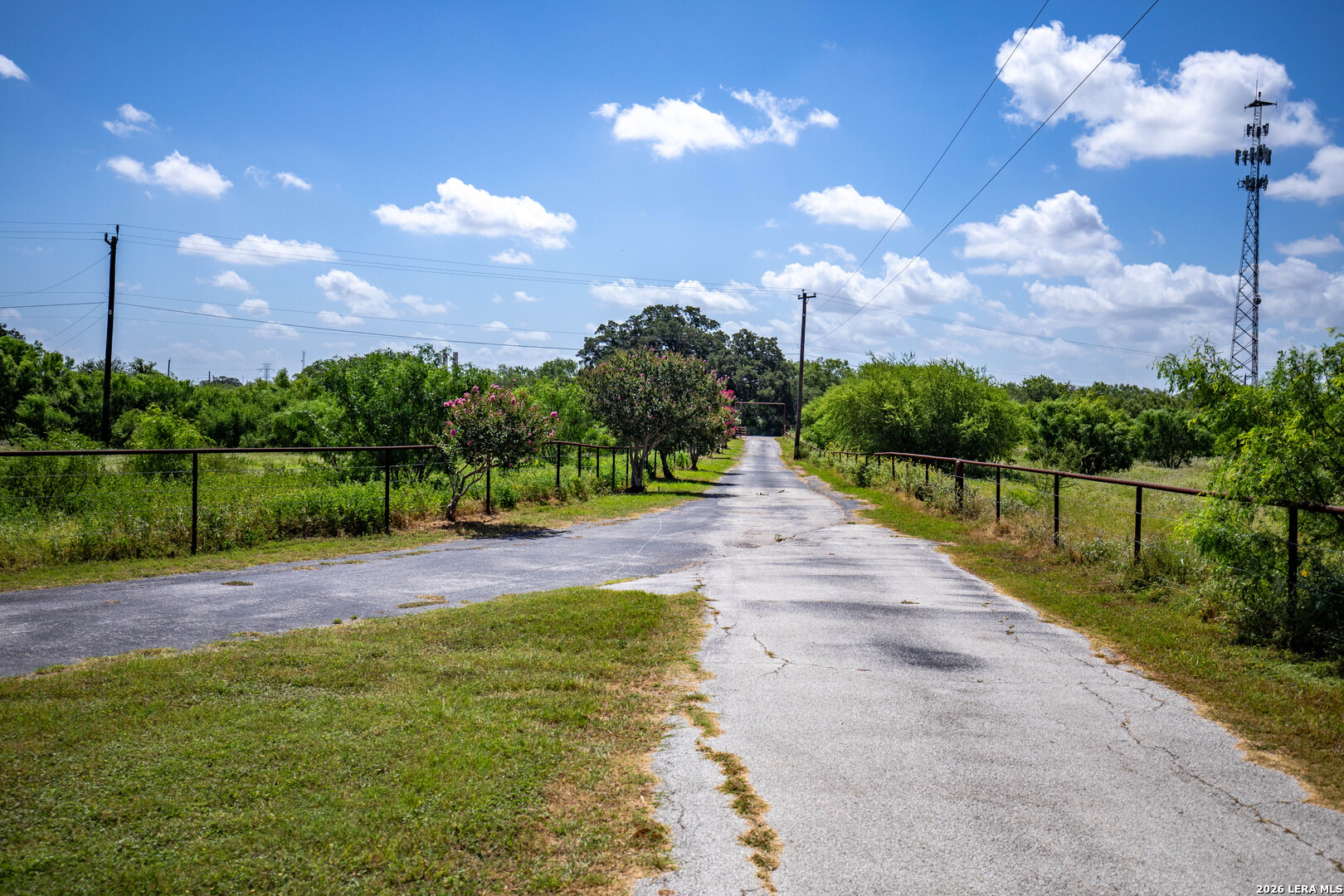 16385 Donop Elmendorf TX 78112