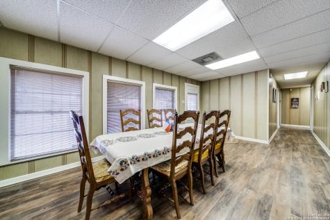 5537 W Commerce Street San Antonio TX 78237