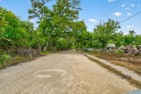 205 Cresthill San Antonio TX 78220