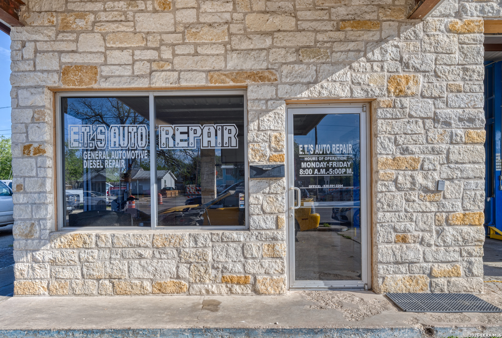703 W Main Street Uvalde TX 78801