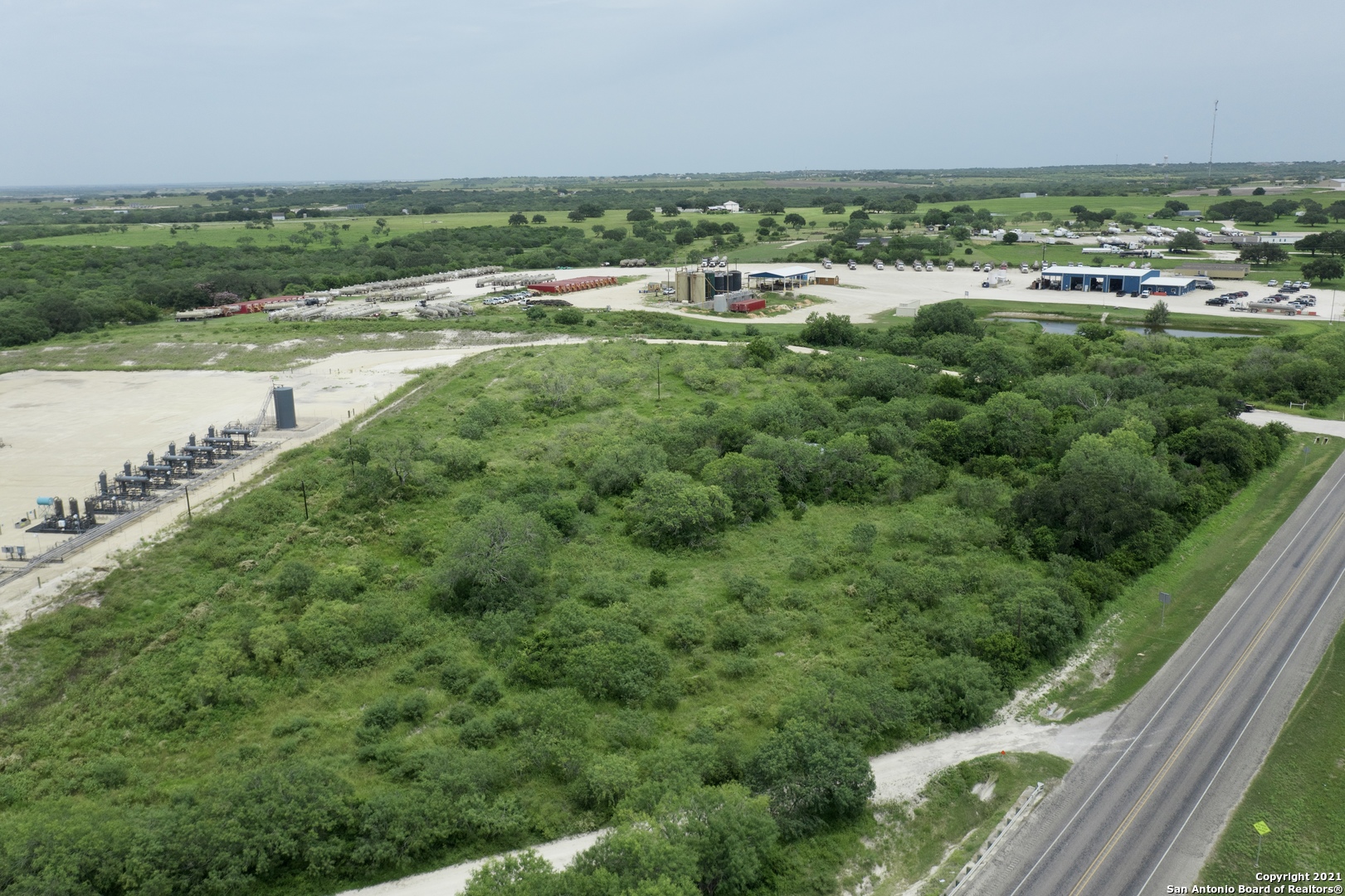 2260 N Us Highway 181 Karnes City TX 78118