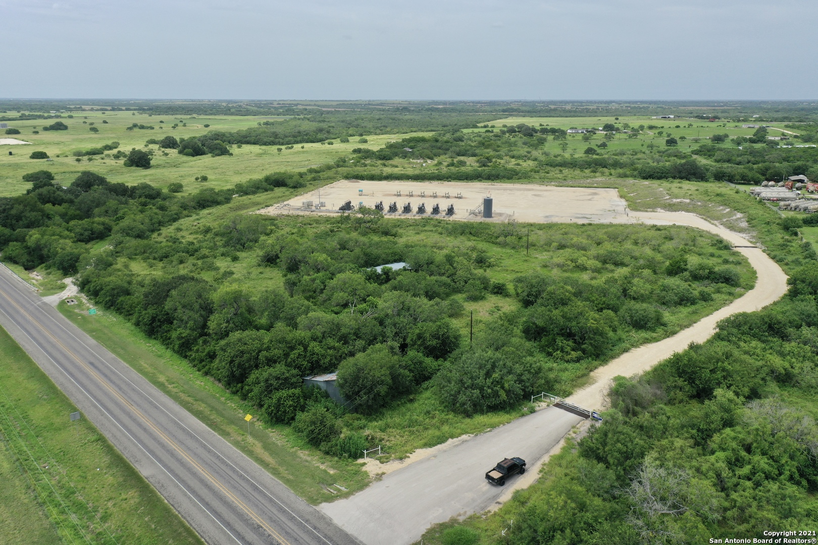 2260 N Us Highway 181 Karnes City TX 78118