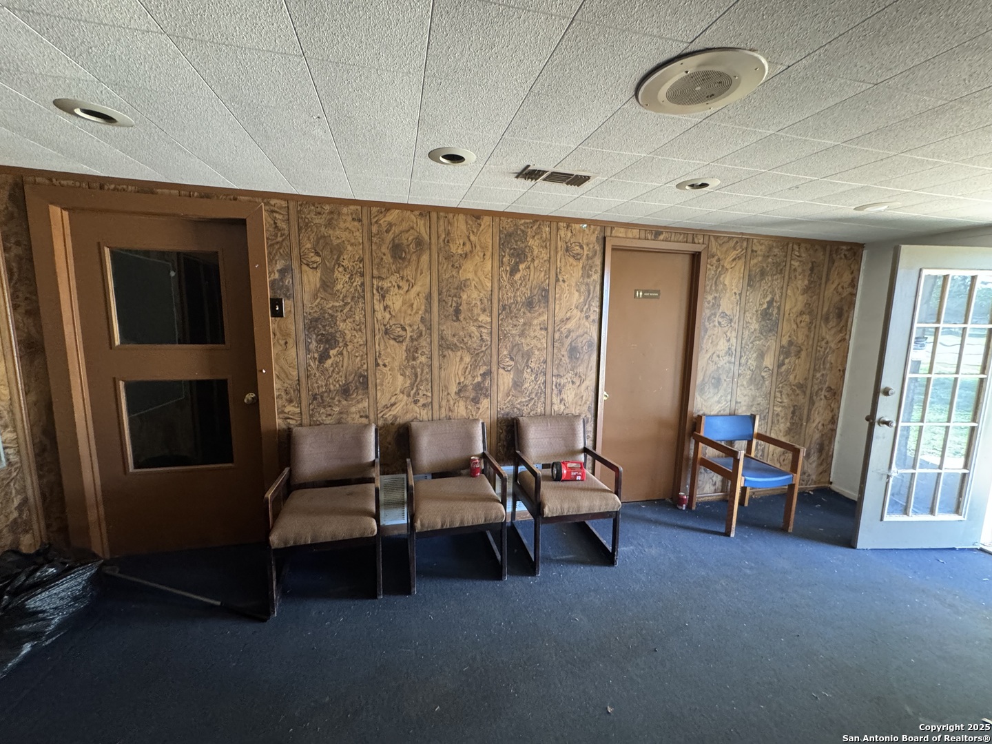 502 Front Cotulla TX 78014