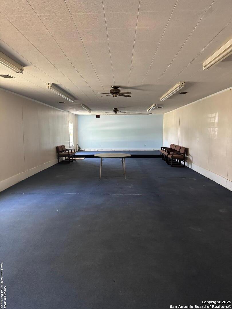 502 Front Cotulla TX 78014