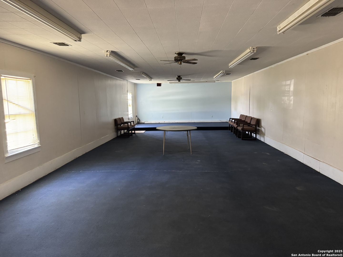 502 Front Cotulla TX 78014