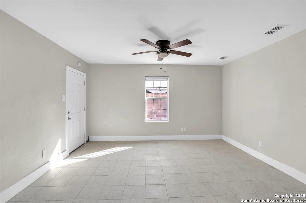 1303 Philadelphia Street Laredo TX 78041