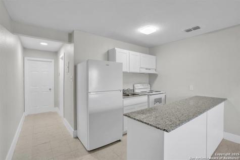1303 Philadelphia Street Laredo TX 78041