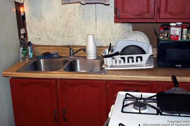 7203 Somerset Road San Antonio TX 78211