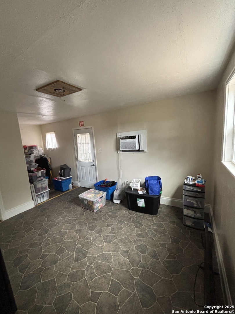 22745 State Highway 16 S Von Ormy TX 78073