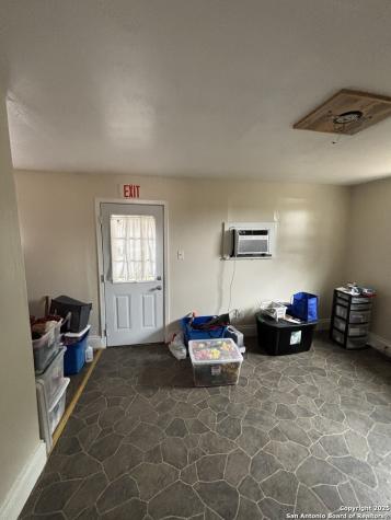 22745 State Highway 16 S Von Ormy TX 78073