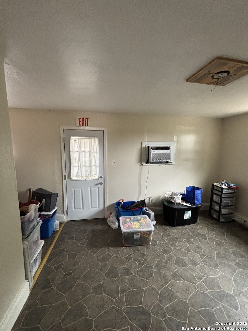 22745 State Highway 16 S Von Ormy TX 78073