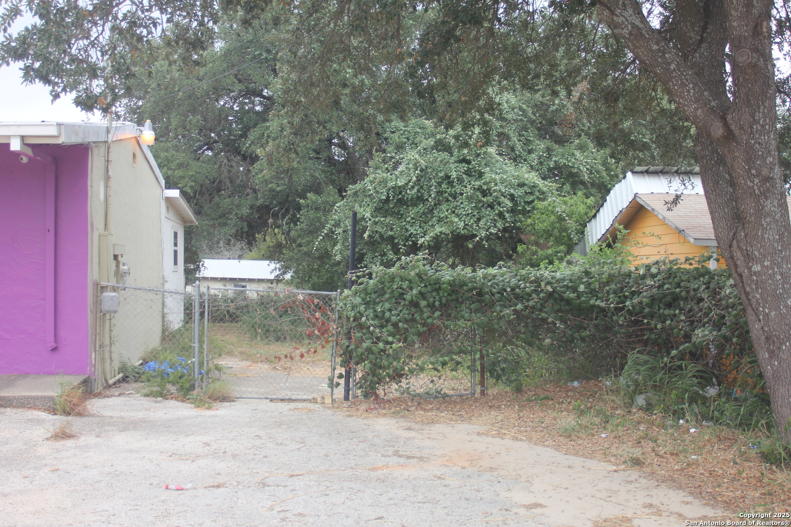 22745 State Highway 16 S Von Ormy TX 78073