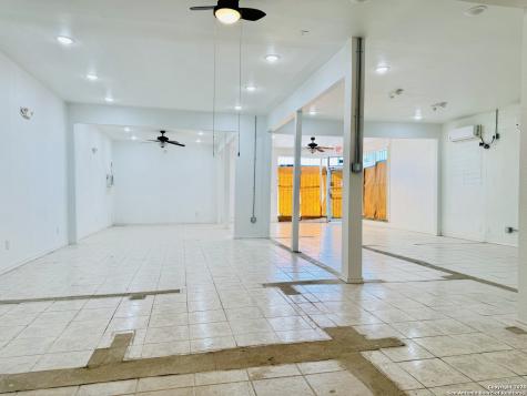 939 W Hildebrand San Antonio TX 78201