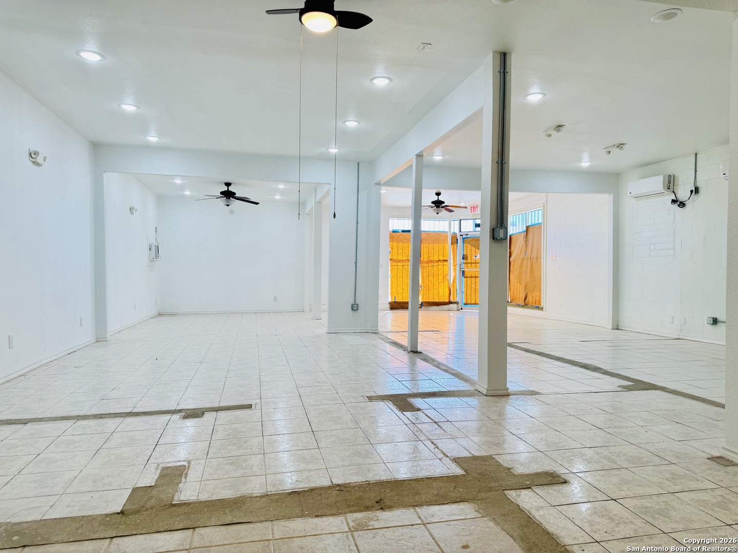 939 W Hildebrand San Antonio TX 78201