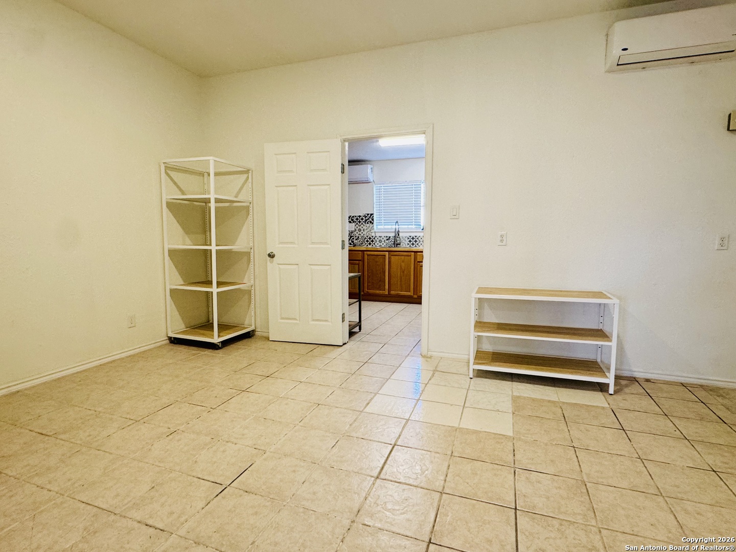 939 W Hildebrand San Antonio TX 78201