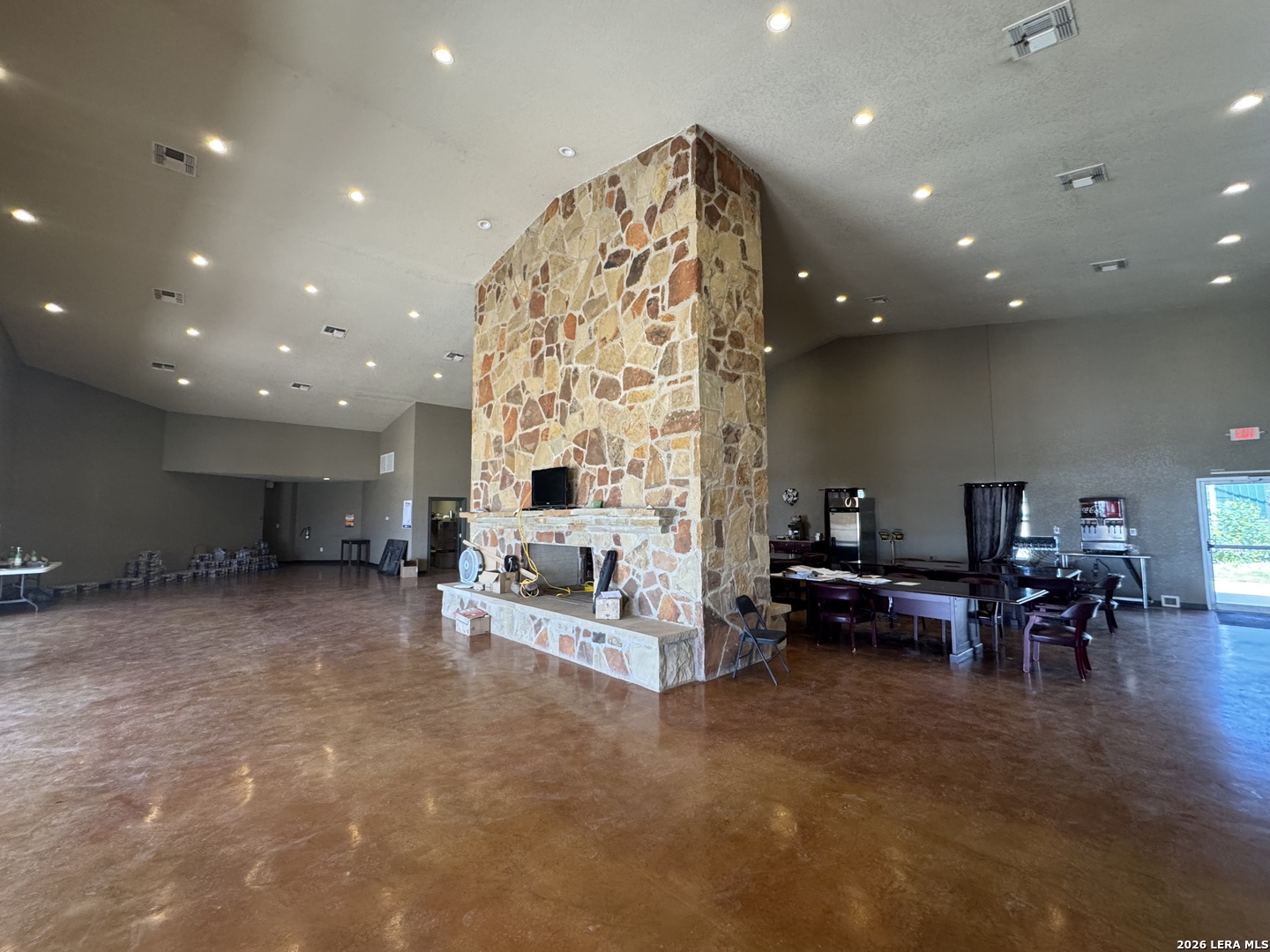 612 Service County Road Carrizo Springs TX 78834