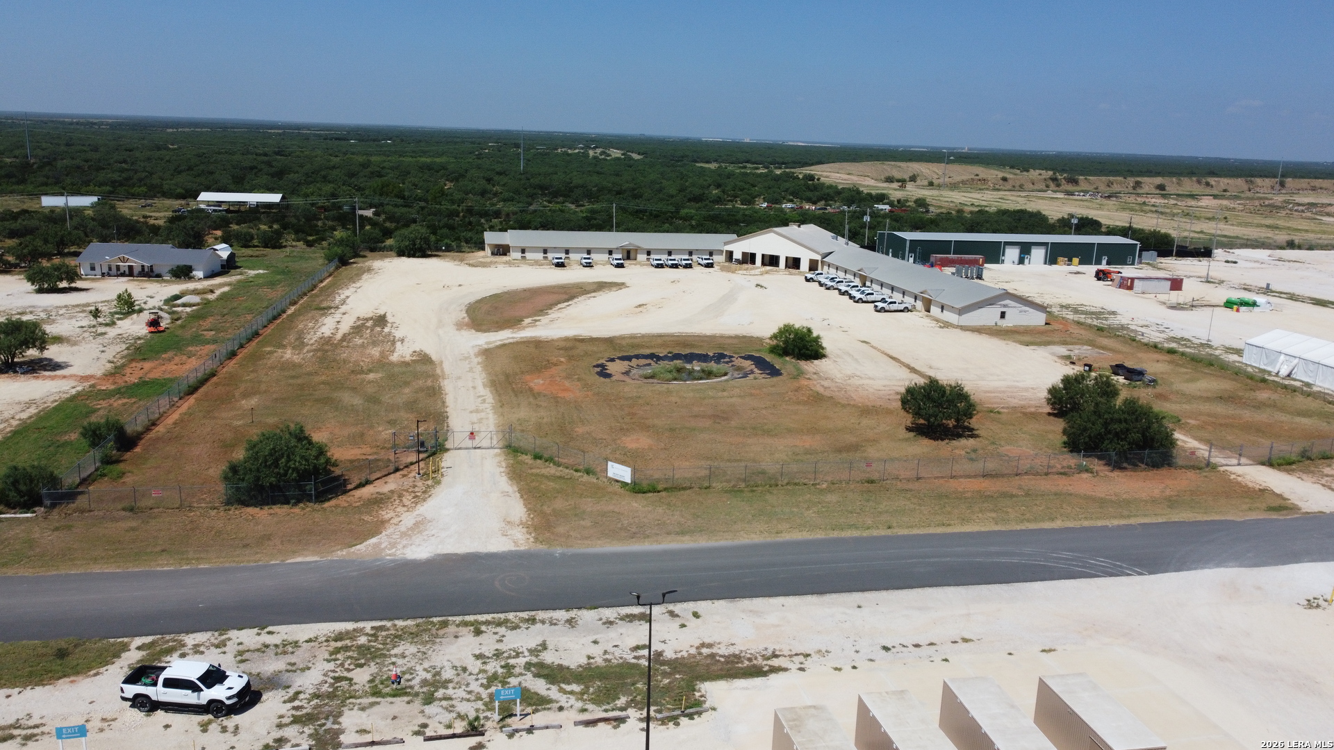 612 Service County Road Carrizo Springs TX 78834