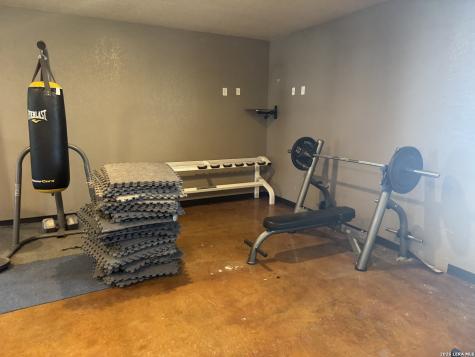 612 Service County Road Carrizo Springs TX 78834