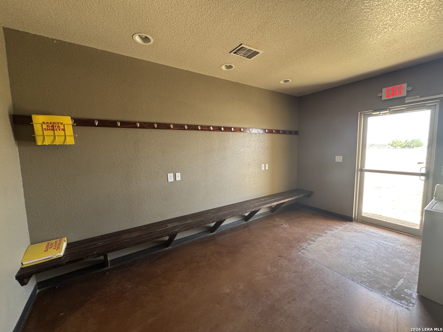 612 Service County Road Carrizo Springs TX 78834