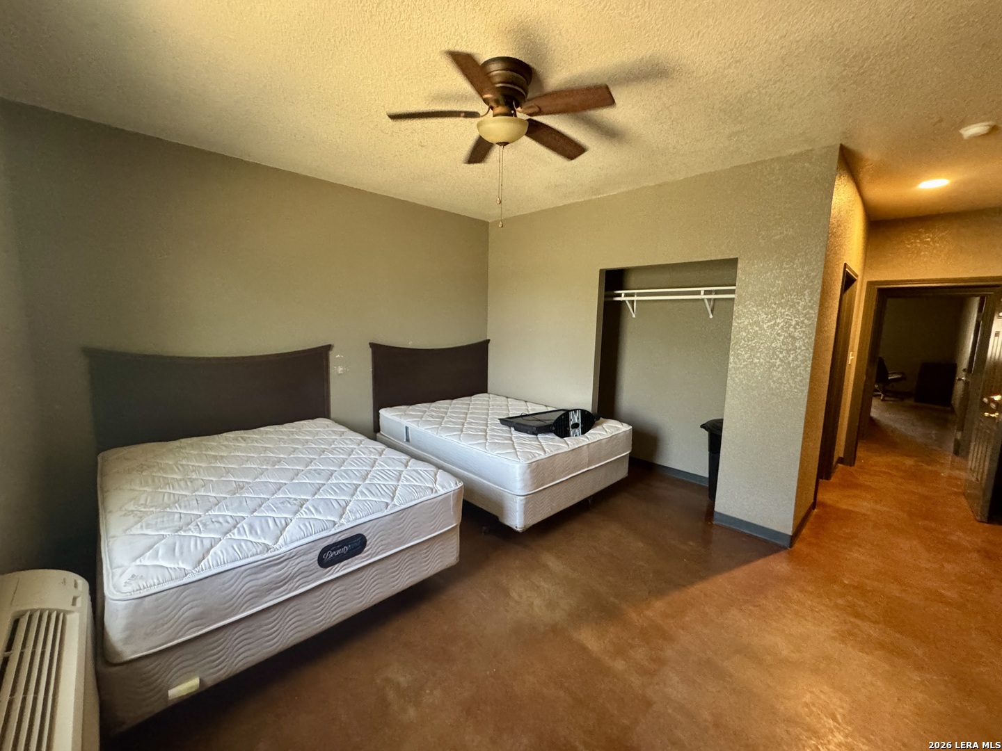 612 Service County Road Carrizo Springs TX 78834