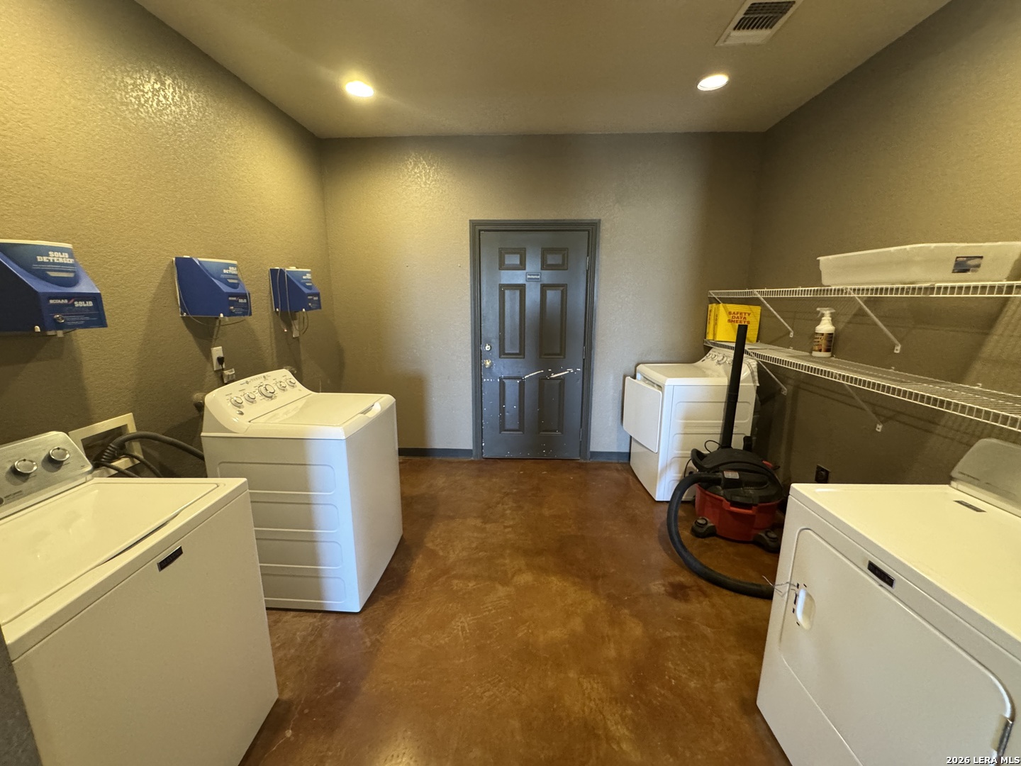 612 Service County Road Carrizo Springs TX 78834