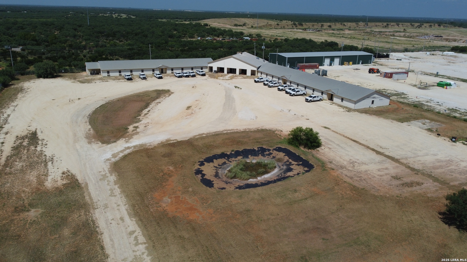 612 Service County Road Carrizo Springs TX 78834