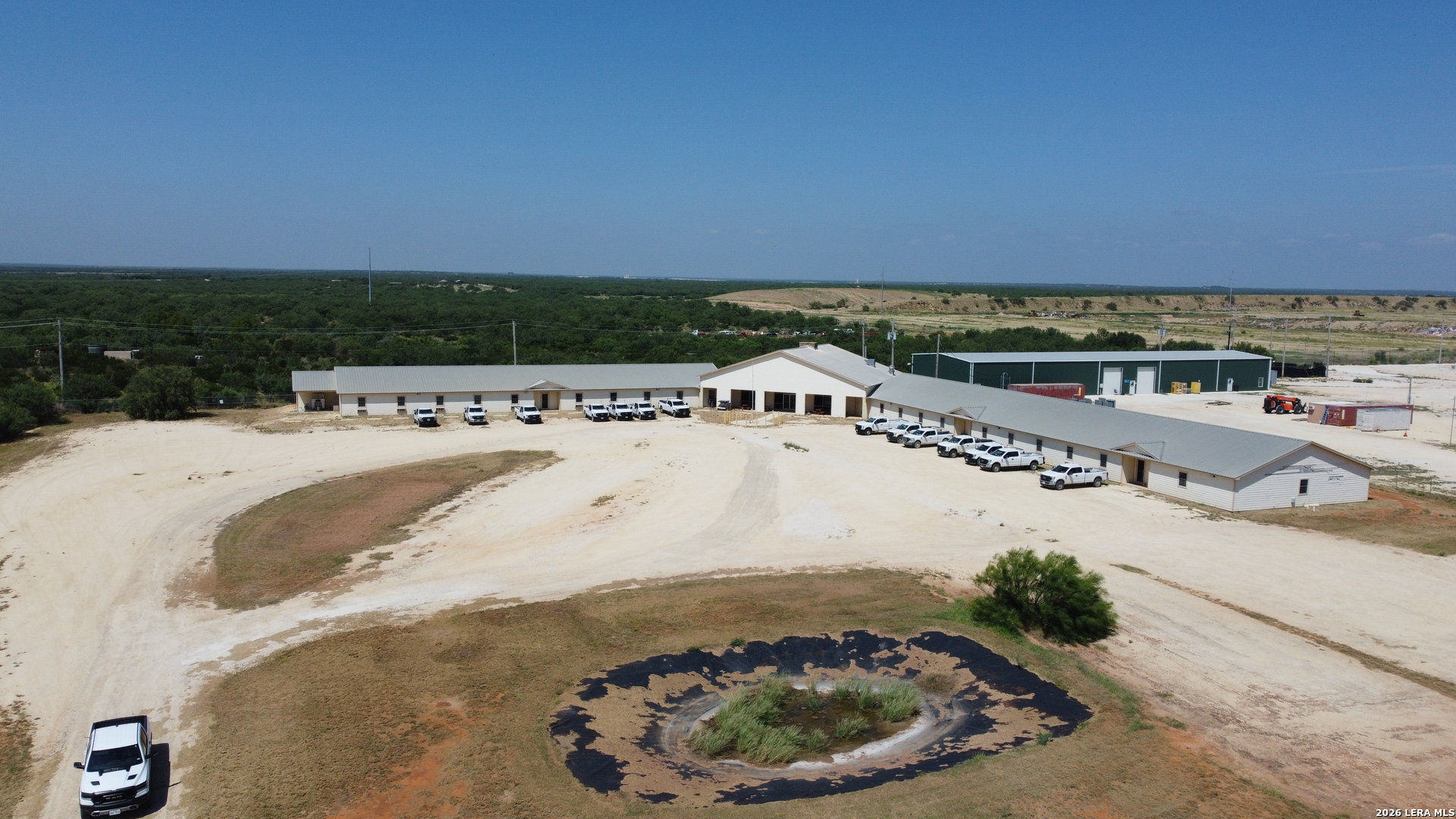 612 Service County Road Carrizo Springs TX 78834